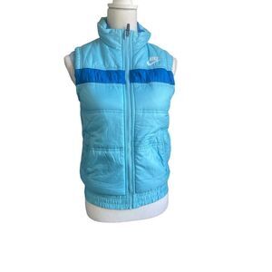 Nike Sportswear Women’s Full Zip Sleeveless Puffer Vest Blue L